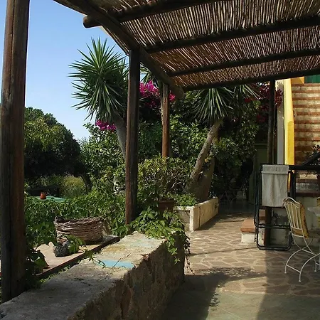 Casa Gialla Lípara