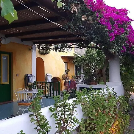 Agriturismo Casa Gialla *