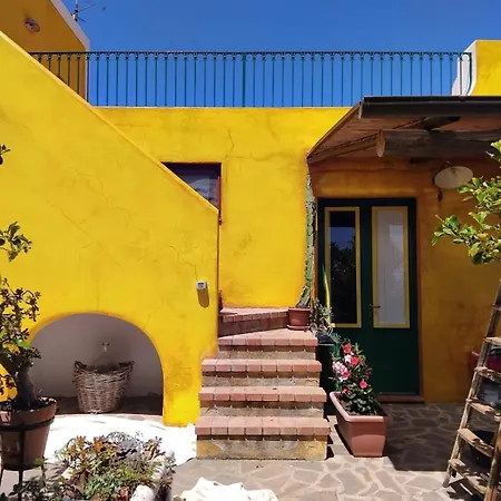 Casa Gialla Lipari